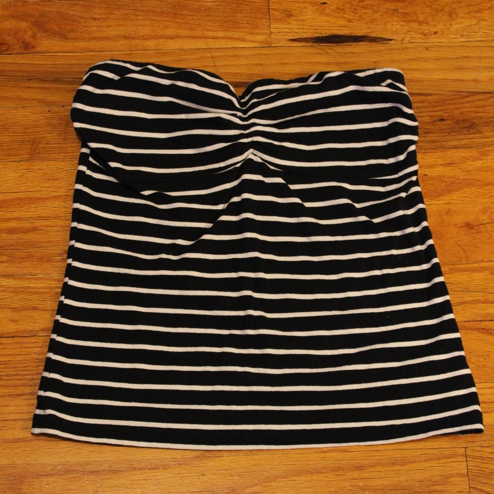 Forever 21 Strapless Top Size M